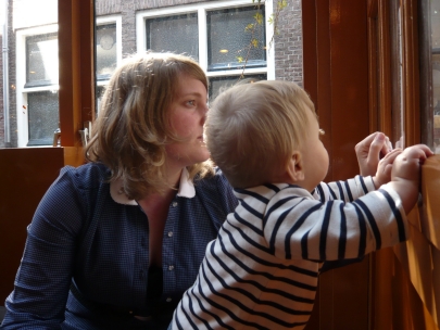 maartje and lou in the koe